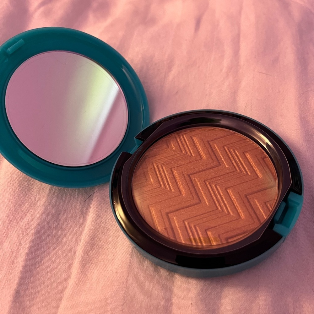 MAC COSMETICS Patrick Starrr Face Powder